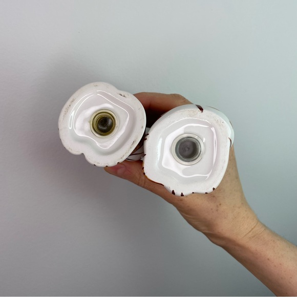 Vintage Handmade Ceramic Cat & Dog Salt / Pepper Shakers - Picture 6 of 7